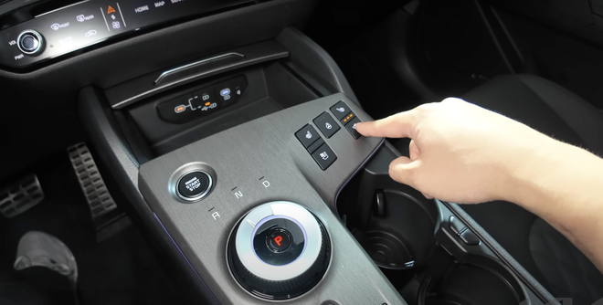 KIA Sportage 2025 lộ diện ngoài đời thực: Nội thất hoàn toàn mới, thêm tính năng đặc biệt- Ảnh 6.