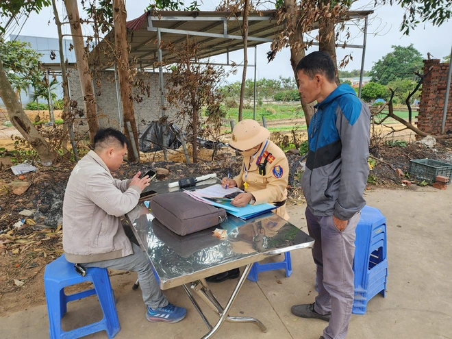 Bắc Giang: Kiểm soát hoạt động vận tải dịp cuối năm ngay từ mỏ, bến bãi- Ảnh 11.