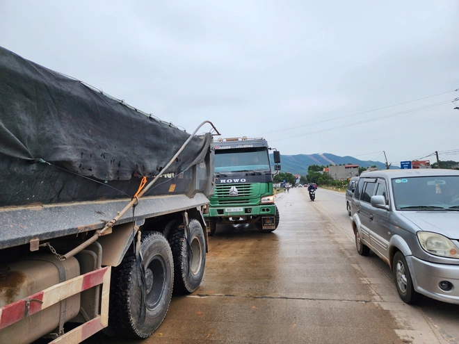 Bắc Giang: Kiểm soát hoạt động vận tải dịp cuối năm ngay từ mỏ, bến bãi- Ảnh 5.