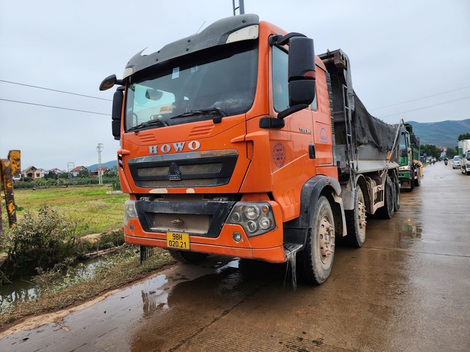 Bắc Giang: Kiểm soát hoạt động vận tải dịp cuối năm ngay từ mỏ, bến bãi- Ảnh 4.