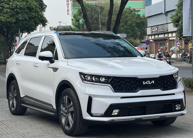 Giá xe KIA Sorento lăn bánh tháng 12/2024: Dồn sức ưu đãi đấu Hyundai Santa Fe- Ảnh 2.