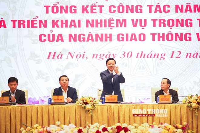 Hoàn thành nhiều nhiệm vụ lớn, ngành GTVT tạo khí thế mới vì lợi ích quốc gia, dân tộc- Ảnh 2.