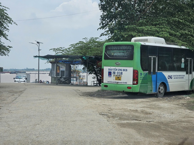 Cảnh báo phà ngang sông Hồng nối Hà Nội - Hưng Yên, Hà Nội - Vĩnh Phúc mất ATGT - Ảnh 8.