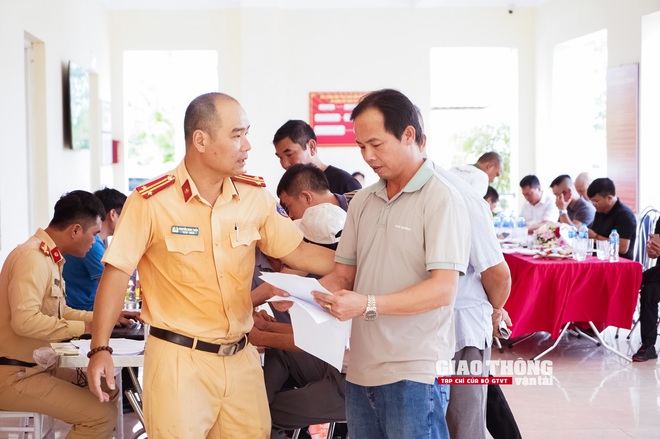 Nhà xe chạy cao tốc cam kết ngăn ngừa nguy cơ tai nạn giao thông- Ảnh 5.