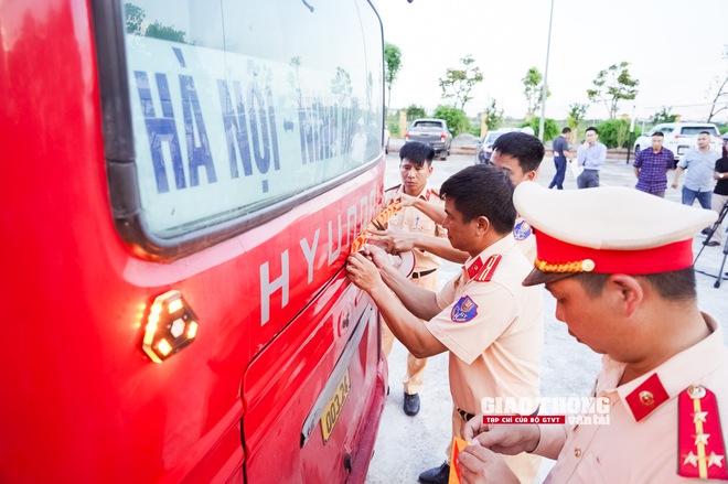 Nhà xe chạy cao tốc cam kết ngăn ngừa nguy cơ tai nạn giao thông- Ảnh 21.