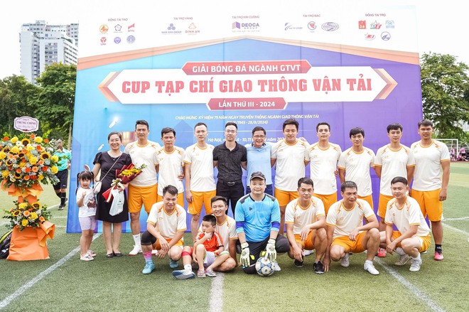 Khai mạc Giải bóng đá ngành GTVT Cup Tạp chí GTVT lần thứ III năm 2024- Ảnh 19.