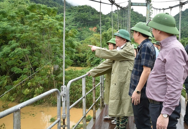 Hình ảnh lãnh đạo Chính phủ tại các "điểm nóng" mưa lũ ở miền Bắc - Ảnh 19.