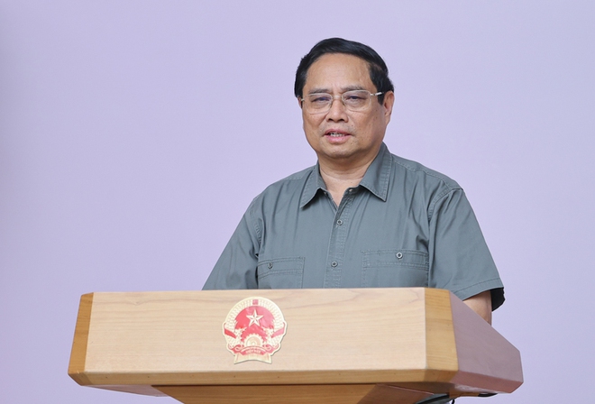 Thủ tướng chỉ đạo "nóng" sau khi kiểm tra công tác khắc phục hậu quả bão số 3 tại Quảng Ninh, Hải Phòng- Ảnh 6.