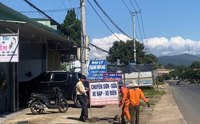 Hợp sức giải toả hành lang ATGT trên tuyến đường Hồ Chí Minh - Ảnh 12.