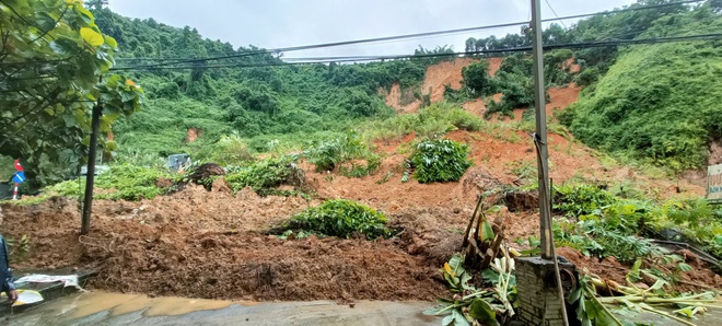 Lào Cai: Tắc QL70 đoạn Km189 - Ảnh 3.