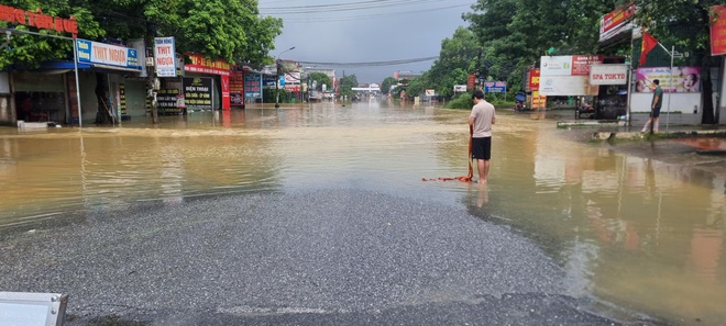 Nỗ lực thông đường sau bão - Ảnh 5.
