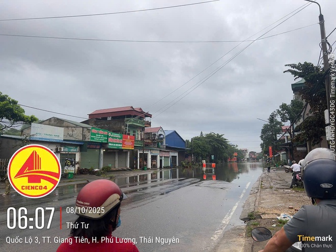 Nỗ lực thông đường sau bão - Ảnh 6.