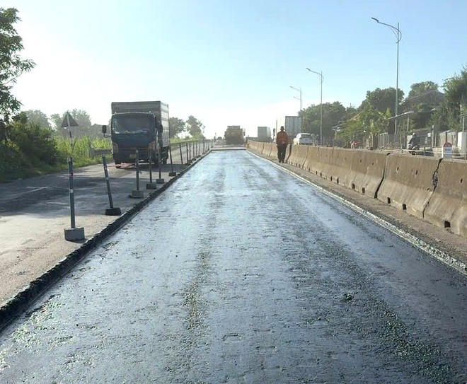 Căng sức đảm bảo giao thông tuyến QL1: Giữ mạch giao thông an toàn, thông suốt - Ảnh 16.