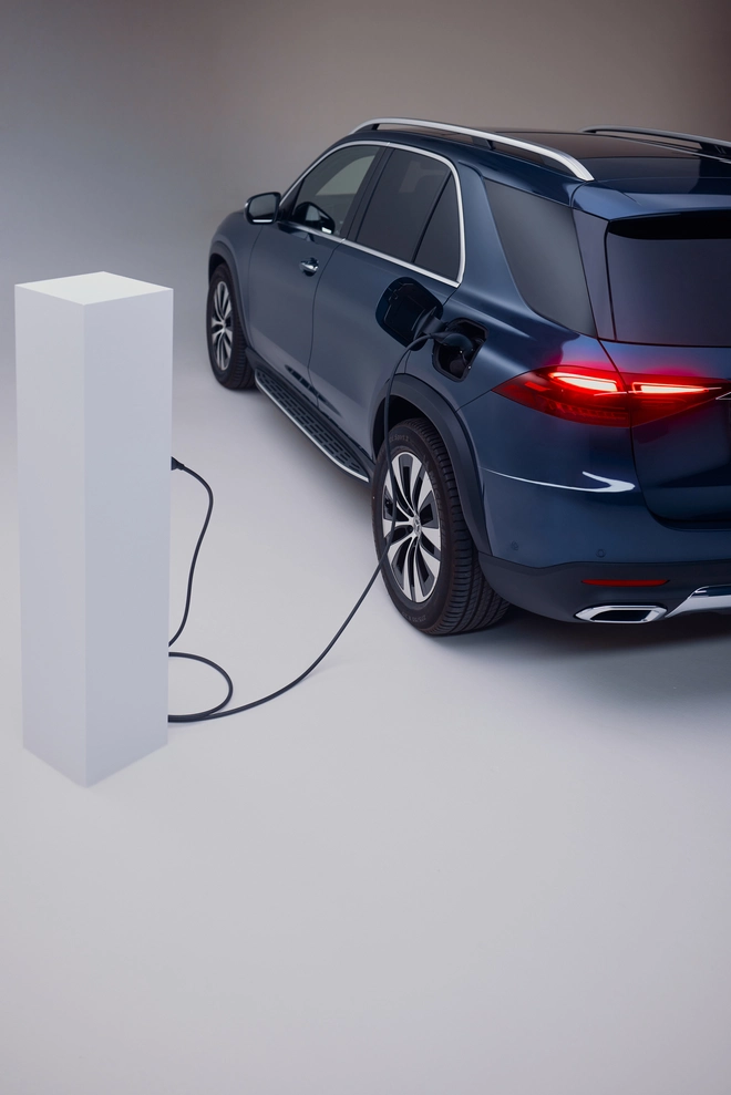 Mercedes-Benz GLE 400 e 4MATIC, thêm lựa chọn xe xanh PHEV cho người Việt - Ảnh 7.