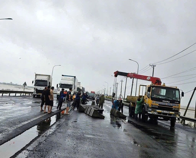 Điều phối giao thông qua hầm Đèo Cả bảo đảm an toàn trong mùa mưa lũ - Ảnh 5.