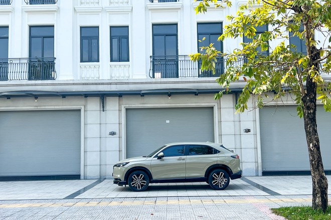 Đánh giá Honda HR-V e:HEV RS: Khác biệt ở vận hành - Ảnh 6.