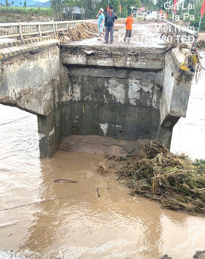 Nỗ lực đảm bảo giao thông thông suốt địa bàn miền Trung - Tây Nguyên- Ảnh 6. Nỗ lực đảm bảo giao thông thông suốt địa bàn miền Trung - Tây Nguyên- Ảnh 6.