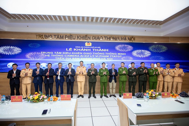 1.837 camera AI chính thức giám sát giao thông tại 195 nút giao trọng điểm ở Hà Nội- Ảnh 4. 1.837 camera AI chính thức giám sát giao thông tại 195 nút giao trọng điểm ở Hà Nội- Ảnh 4.