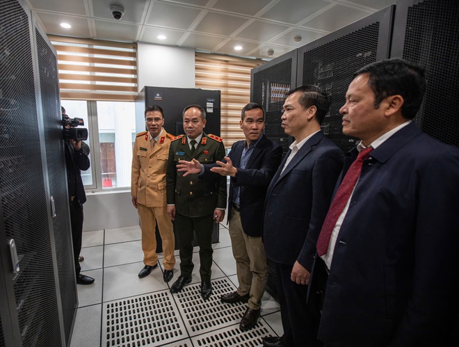 1.837 camera AI chính thức giám sát giao thông tại 195 nút giao trọng điểm ở Hà Nội- Ảnh 3. 1.837 camera AI chính thức giám sát giao thông tại 195 nút giao trọng điểm ở Hà Nội- Ảnh 3.