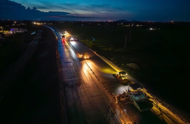 Từ áp lực tiến độ đến kỳ tích vượt kế hoạch tại cao tốc Quảng Ngãi - Hoài Nhơn - Ảnh 2.