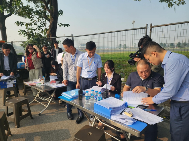 Hà Nội kiểm tra các điều kiện an toàn xe ô tô khách đưa đón học sinh - Ảnh 7.