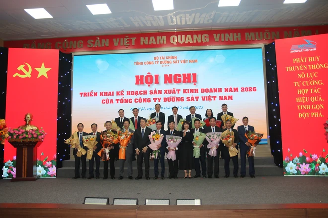 Đường sắt tập trung tái cơ cấu theo định hướng mô hình tập đoàn- Ảnh 4.