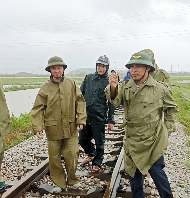 Công ty CP TTTH đường sắt Vinh: Chủ động, nỗ lực giữ vững thông tin liên lạc đường sắt trong mọi tình huống thiên tai - Ảnh 3.