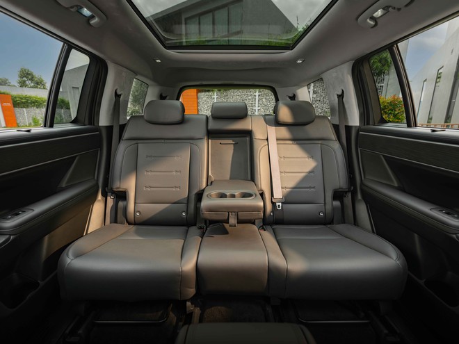 Hyundai Santa Fe hybrid chốt giá 1,369 tỷ đồng ở Việt Nam- Ảnh 9. Hyundai Santa Fe hybrid chốt giá 1,369 tỷ đồng ở Việt Nam- Ảnh 9.