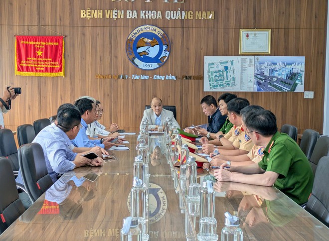 Đà Nẵng: Nguyên nhân vụ TNGT khiến 4 người tử vong, 7 người bị thương - Ảnh 2.