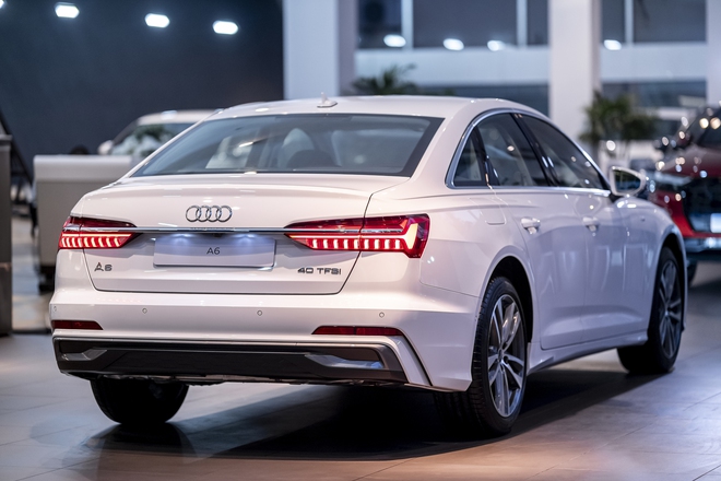 Ảnh thực tế Audi A6 2025 tại đại lý: Động cơ mới, giá 2,299 tỷ đồng- Ảnh 10.