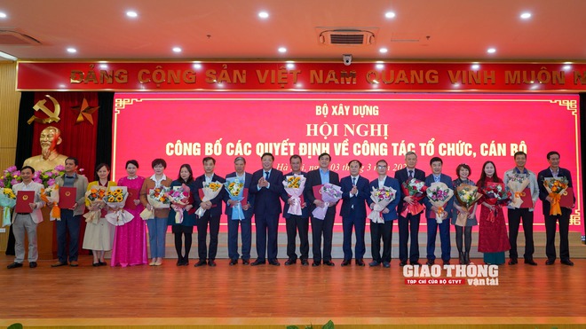 Công bố các quyết định về tổ chức và cán bộ Bộ Xây dựng- Ảnh 15.