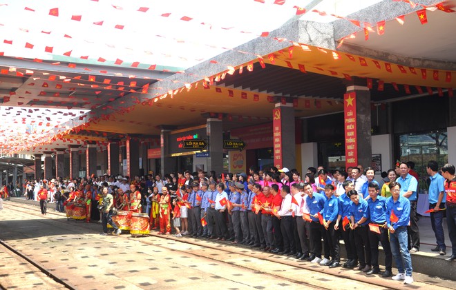 Đón đôi tàu Thống nhất non sông tại Ga Đà Nẵng - Ảnh 3.