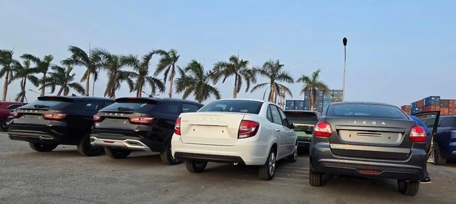 Ô tô Nga Lada đã về Việt Nam, người dùng nói "phũ" về thiết kế xe - Ảnh 3.
