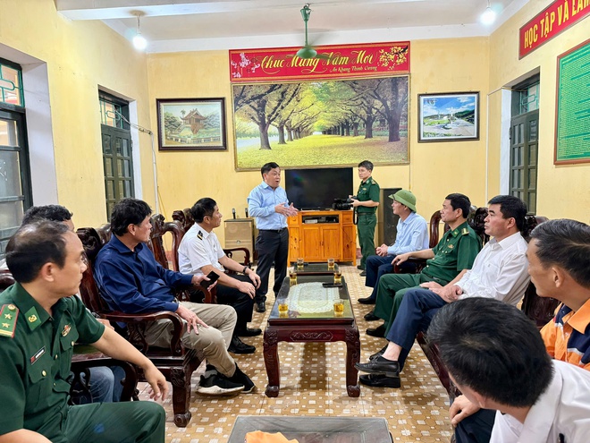 Toàn bộ thuyền viên tàu Công Thành 07 được đưa về bờ an toàn - Ảnh 4.