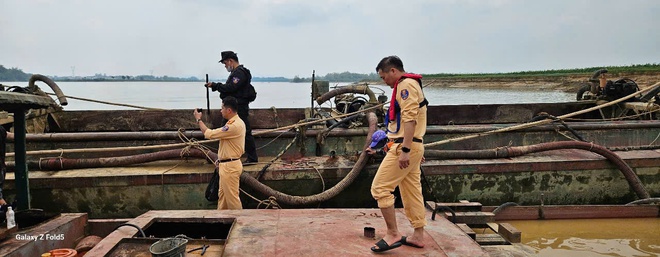 Cục CSGT làm rõ nhóm đối tượng dùng hóa đơn khống để "hợp thức hóa" số cát khai thác trái phép trên sông Lam- Ảnh 3.