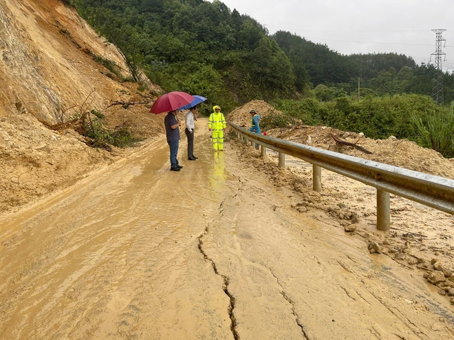 Lai Châu: Phân luồng giao thông trên Quốc lộ 4D- Ảnh 1.