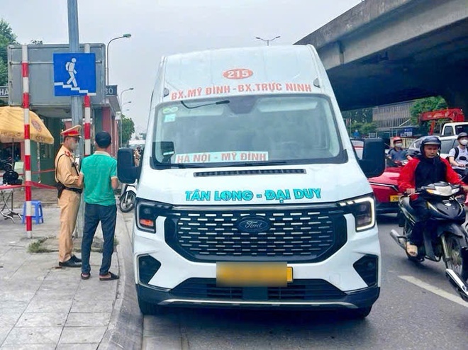 Xuyên đêm kiểm soát, xử lý xe kinh doanh vận tải vi phạm - Ảnh 8.