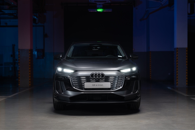 Cận cảnh Audi Q6 e-tron và A5 vừa ra mắt Việt Nam, giá từ 2,199 tỷ đồng - Ảnh 9.