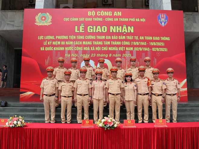 Hà Nội tiếp nhận hơn 600 CSGT tăng cường làm nhiệm vụ đảm bảo ATGT lễ Quốc khánh 02/9 - Ảnh 1.