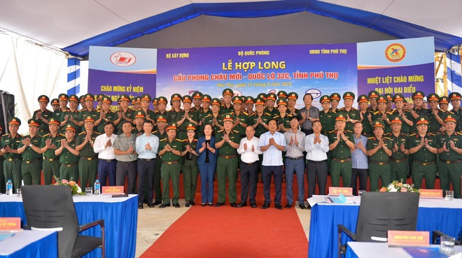 Hợp long cầu Phong Châu mới vượt tiến độ gần 2 tháng - Ảnh 2.