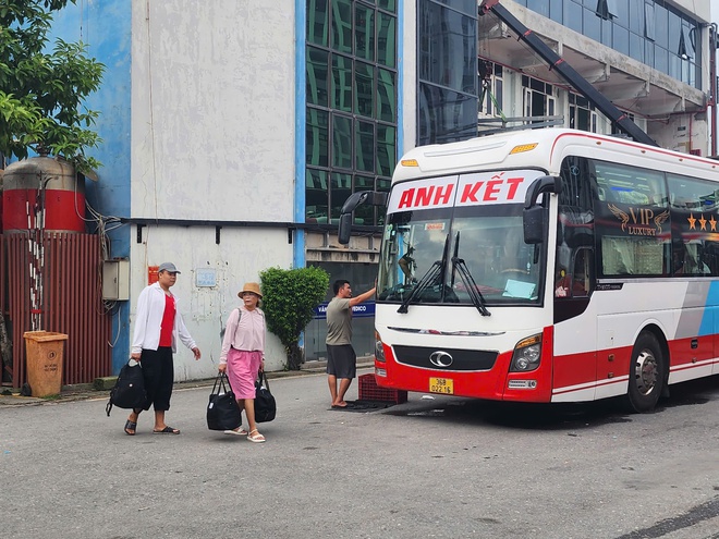 Hà Nội: Bố trí xe tăng cường, kết nối xe buýt, xe trung chuyển giải toả hành khách dịp đại lễ A80- Ảnh 3.