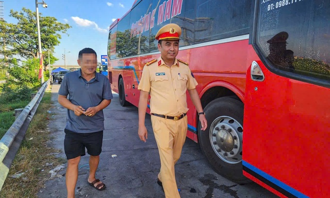 Sau 1 tháng cao điểm tổng kiểm soát phương tiện kinh doanh vận tải, TNGT giảm cả 3 tiêu chí - Ảnh 4.