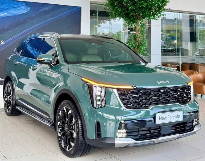 KIA Sorento 2025 vừa ra mắt có gì mới với giá khởi điểm 1,249 tỷ đồng? - Ảnh 1.