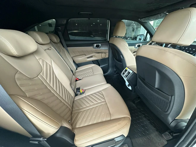 KIA Sorento 2025 vừa ra mắt có gì mới với giá khởi điểm 1,249 tỷ đồng? - Ảnh 4.