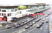 Dàn xe sang Mercedes hơn 100 tỷ đồng "đốt lốp" trên đường đua F1 Hà Nội