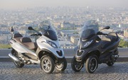 Piaggio sắp đưa mẫu xe máy 3 bánh sắp về Việt Nam, người lái cần có giấy phép hạng A3 hay A2?