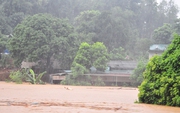 Thủ tướng chỉ đạo khẩn trương sơ tán người dân ra khỏi khu vực ngập lụt nguy hiểm
