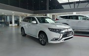 Giá xe Mitsubishi Outlander lăn bánh tháng 2/2025: Giảm không phanh đấu Mazda CX-5