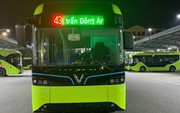 Hà Nội: Vận hành thí điểm tuyến buýt số 43 sử dụng xe buýt điện trung bình
