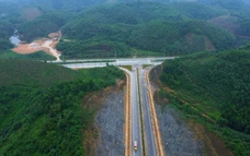 Bộ Xây dựng chỉ đạo đẩy nhanh tiến độ hai dự án QL32C và QL37 qua Lào Cai